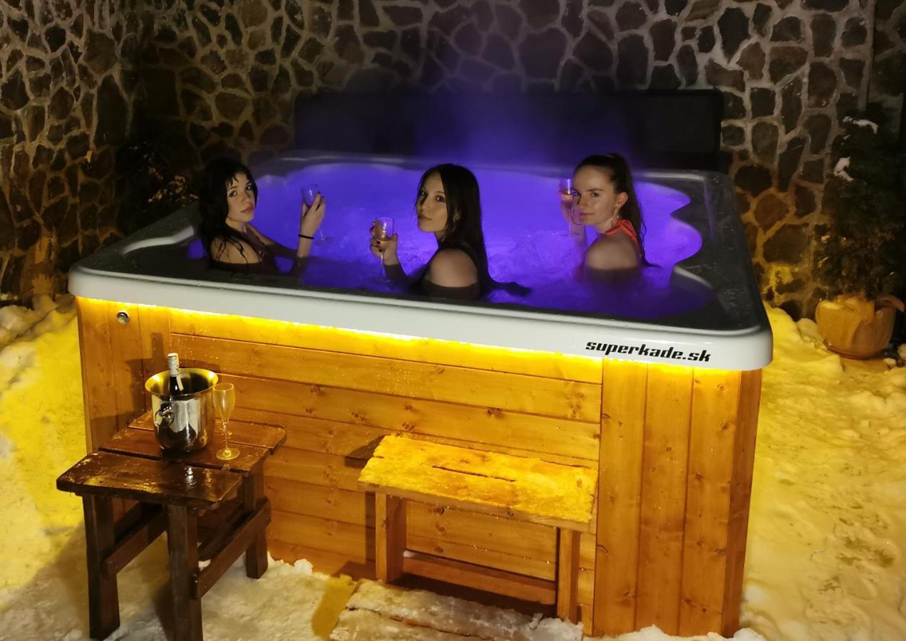 Apartmany Fatrapark 1 S Wellnessom Hrabovska Dolina Ружомберок Екстер'єр фото
